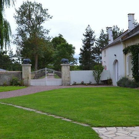 Mauzé-ThouarsaisLe Domaine Des Bois住宿加早餐旅馆 外观 照片