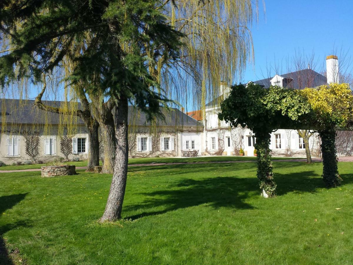 Mauzé-ThouarsaisLe Domaine Des Bois住宿加早餐旅馆 外观 照片